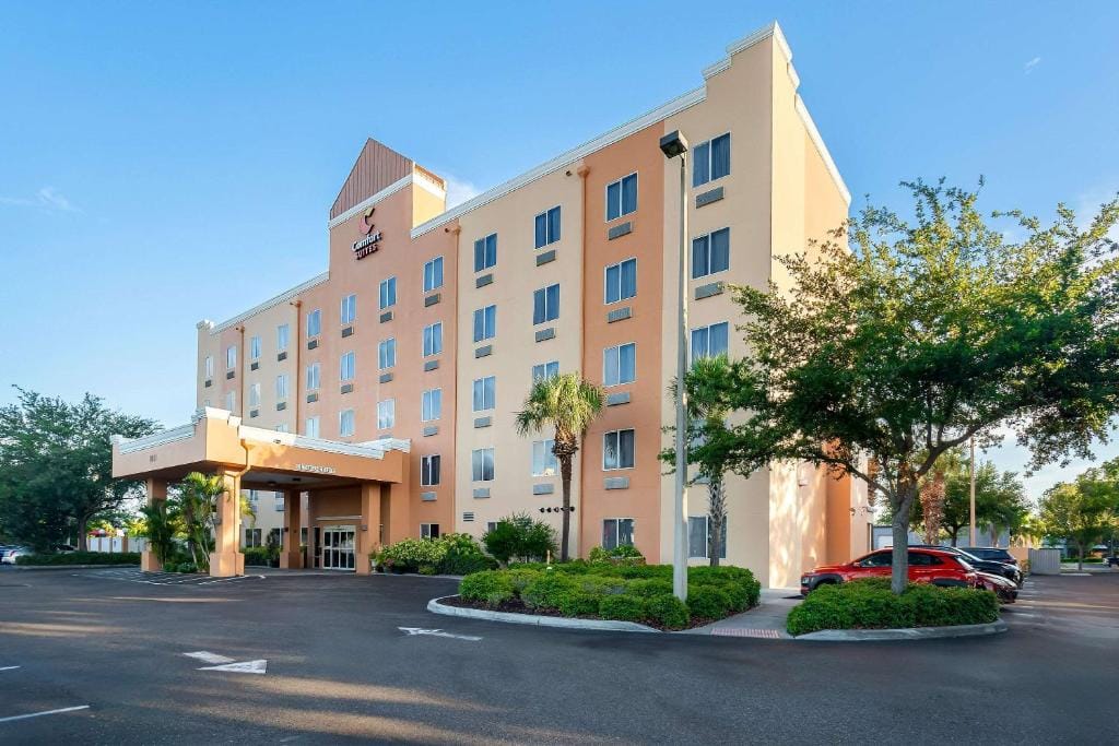 Comfort Suites Tampa Airport North — 1