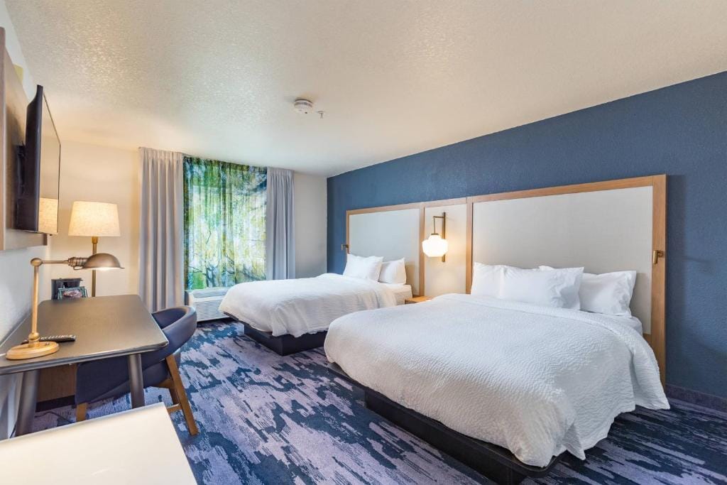 Fairfield Inn and Suites by Marriott Tampa North — 2