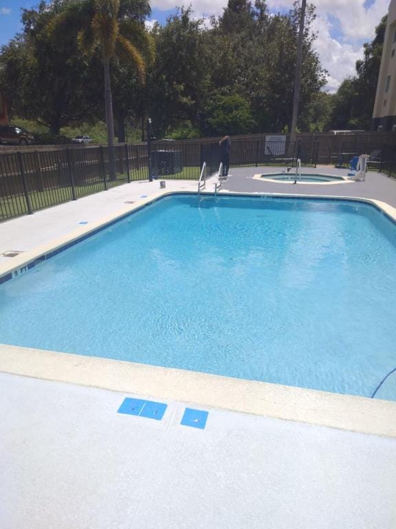 Fairfield Inn and Suites by Marriott Tampa North — 4
