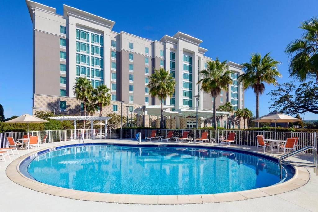 Hampton Inn & Suites Tampa Airport Avion Park Westshore — 4