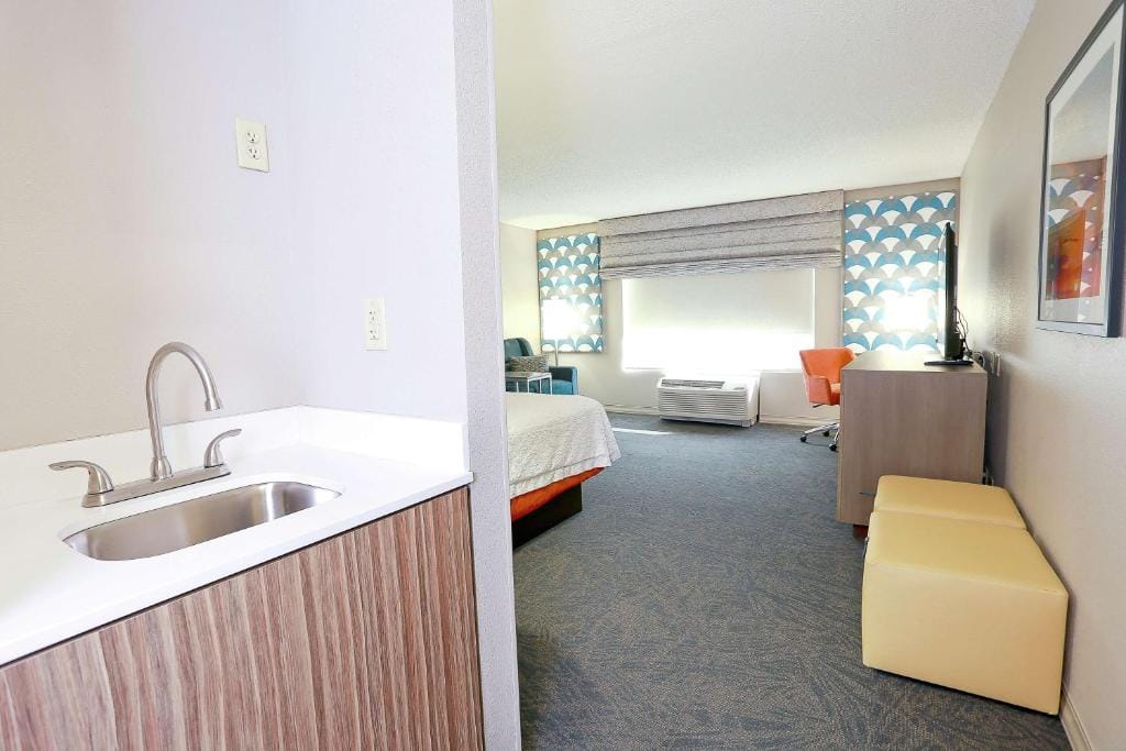Hampton Inn & Suites Tampa-Wesley Chapel — 3