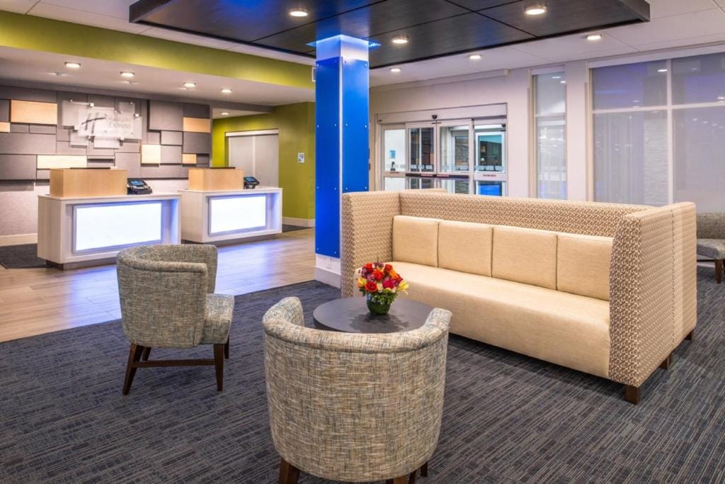 Holiday Inn Express & Suites - Tampa North - Wesley Chapel by IHG — 5