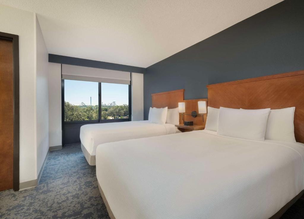 Hyatt Place Tampa Busch Gardens — 2