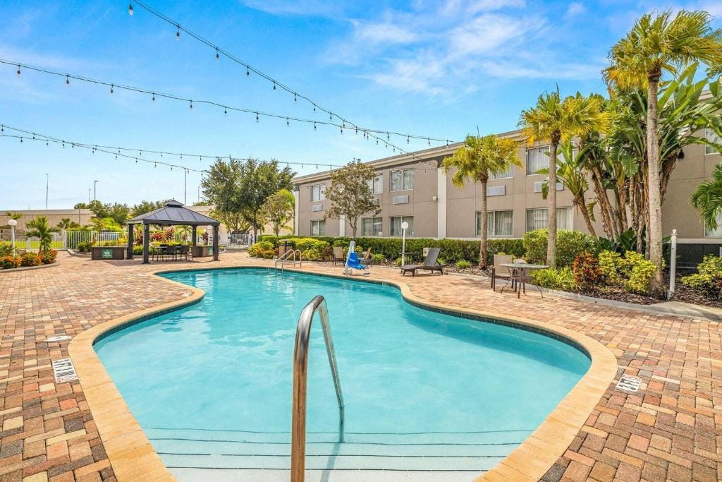 Quality Inn & Suites Tampa near Fairgrounds and Casino — 1