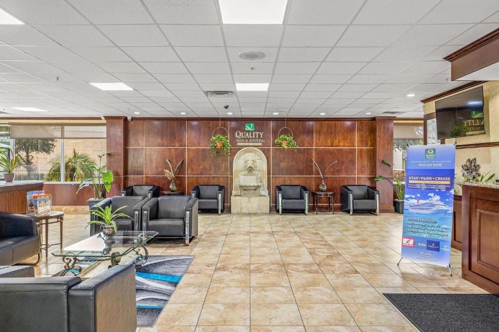 Quality Inn & Suites Tampa near Fairgrounds and Casino — 5