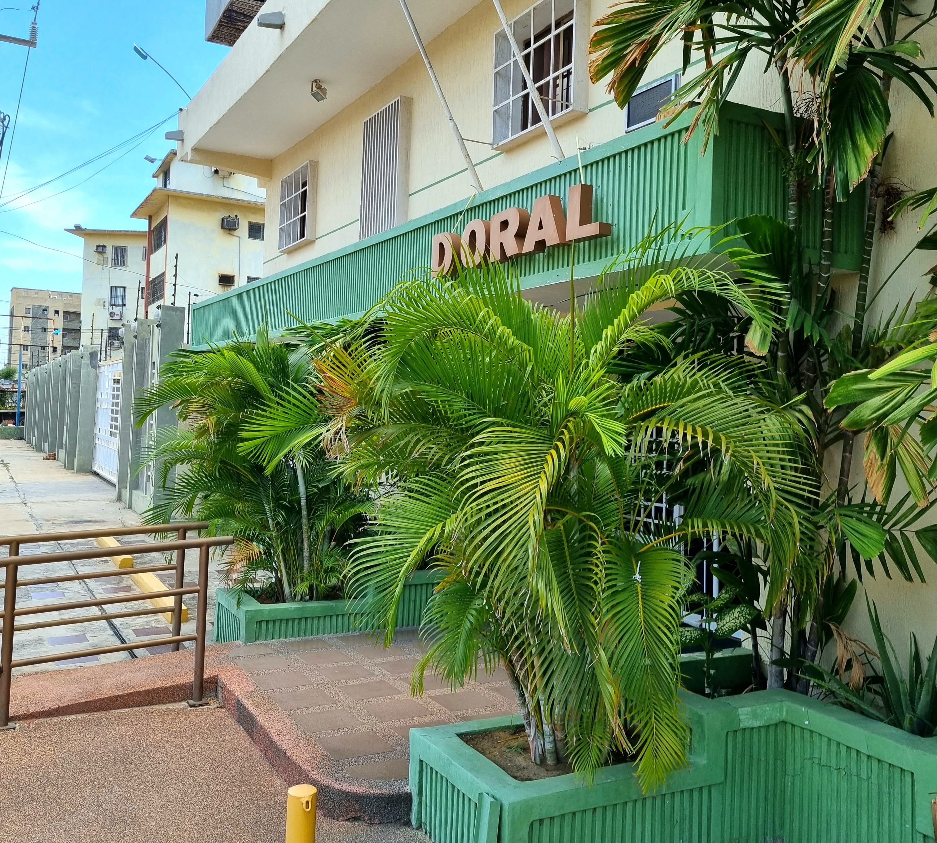 Hotel Doral — 4