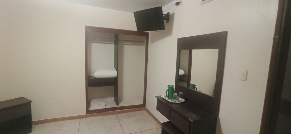 Hotel Shariff — 2