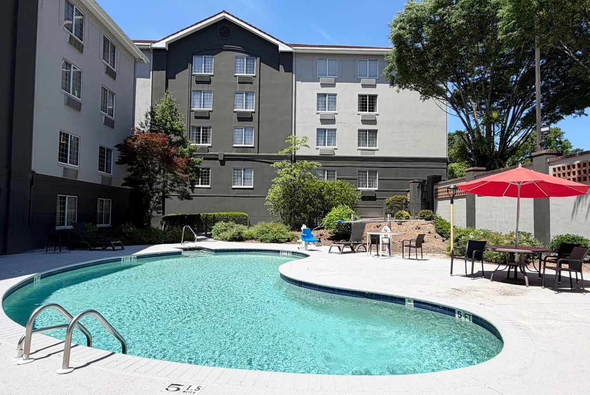 La Quinta Inn & Suites by Wyndham Birmingham Homewood — 1