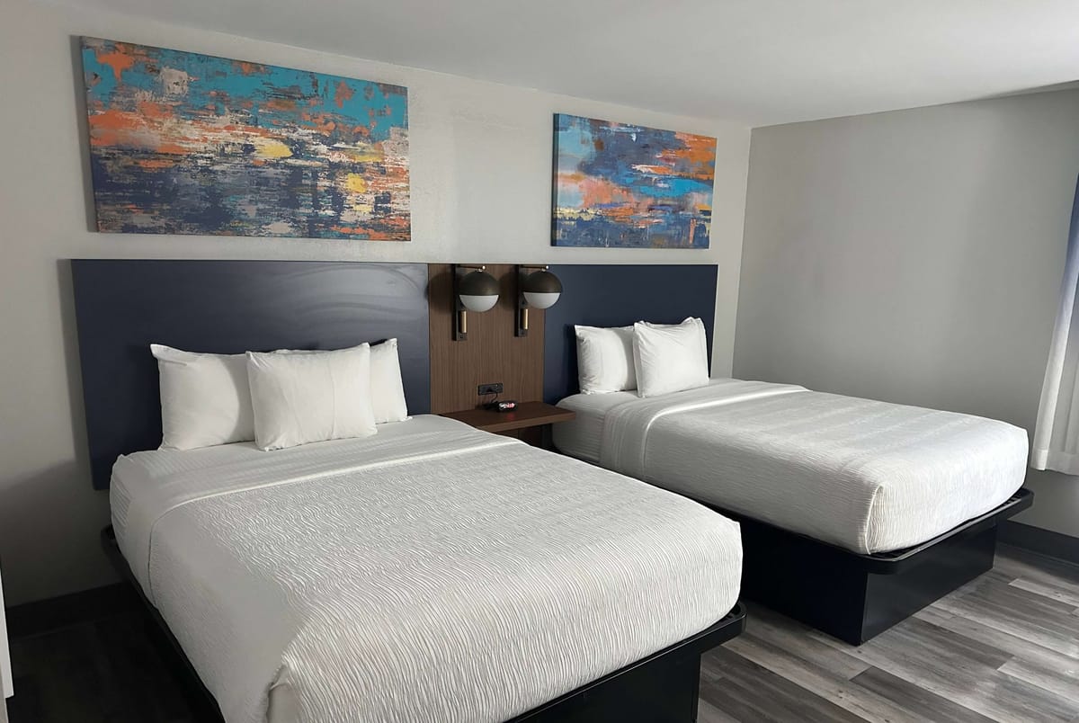 La Quinta Inn & Suites by Wyndham Birmingham Homewood — 3
