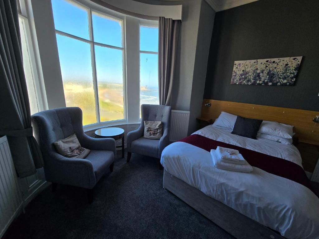 Boston Hotel — 5