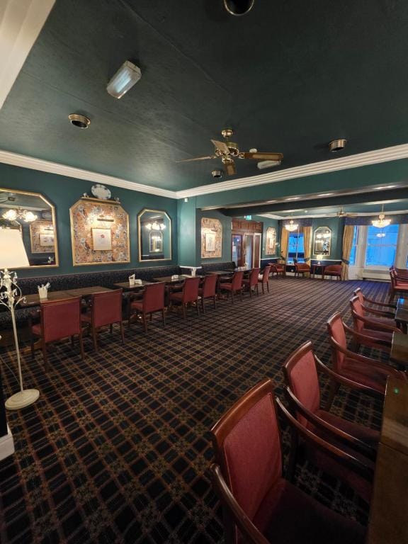 Rivelyn Hotel Bar & Restaurant — 5