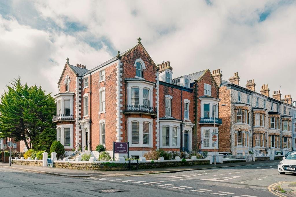 Rowntree Lodge — 1