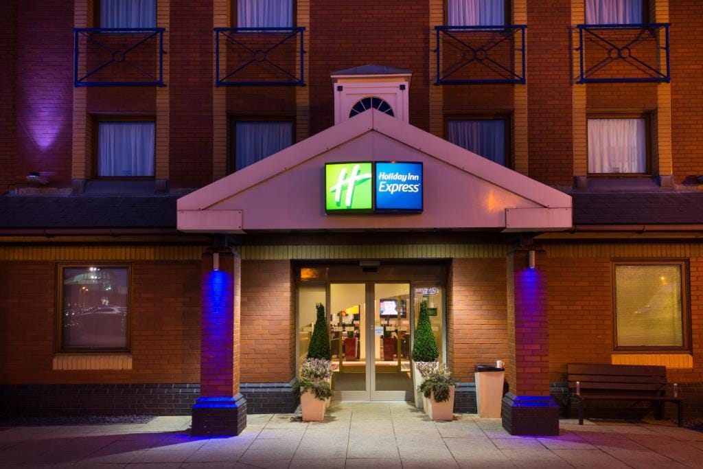 Holiday Inn Express Stoke-On-Trent by IHG — 3