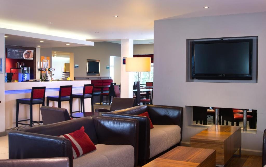 Holiday Inn Express Stoke-On-Trent by IHG — 5