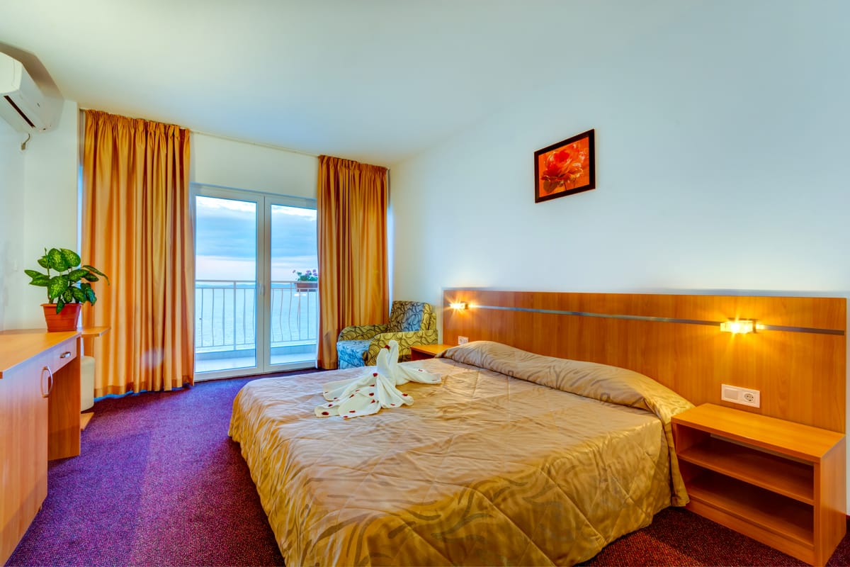 Elegance - Beach Hotel — 4
