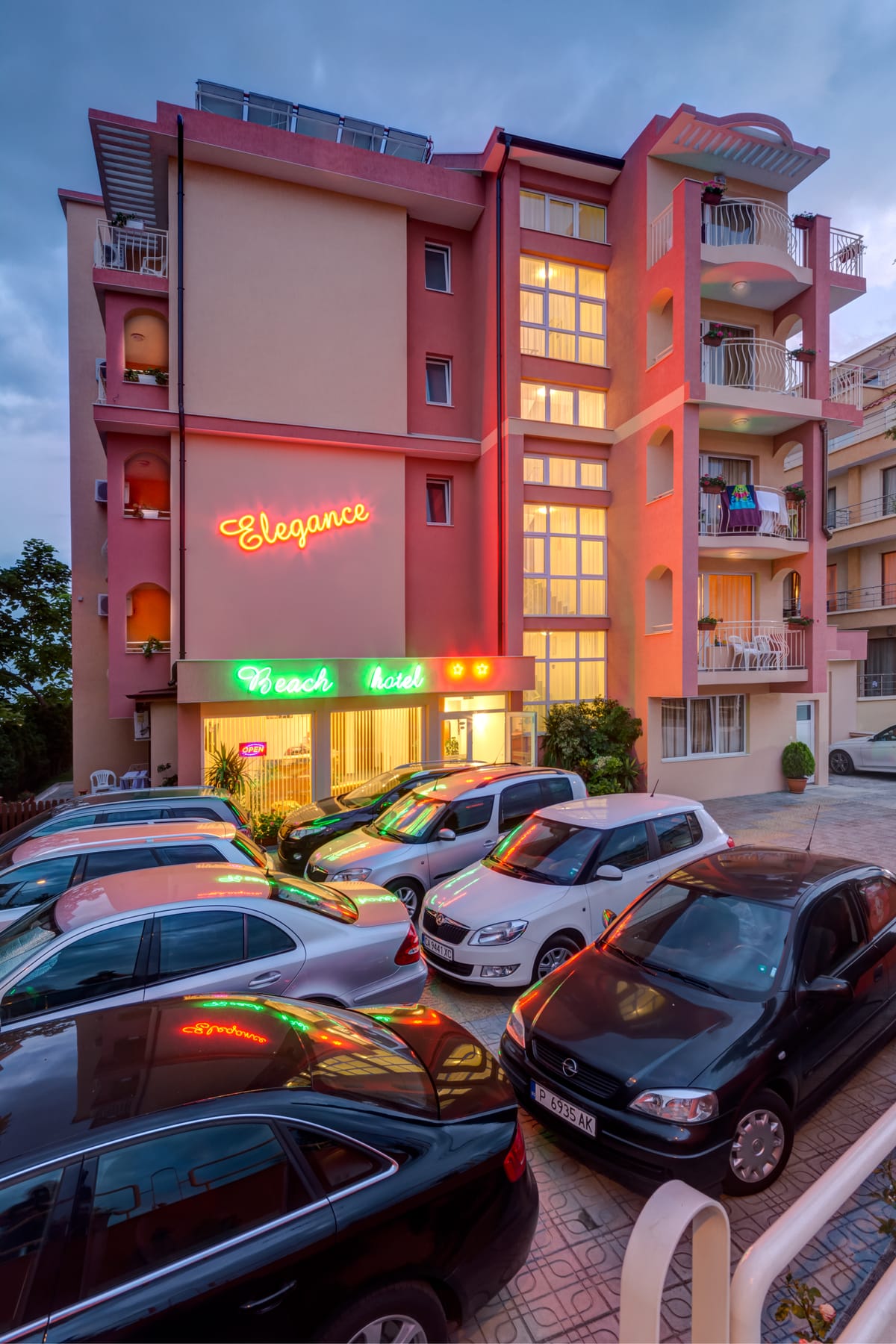 Elegance - Beach Hotel — 5