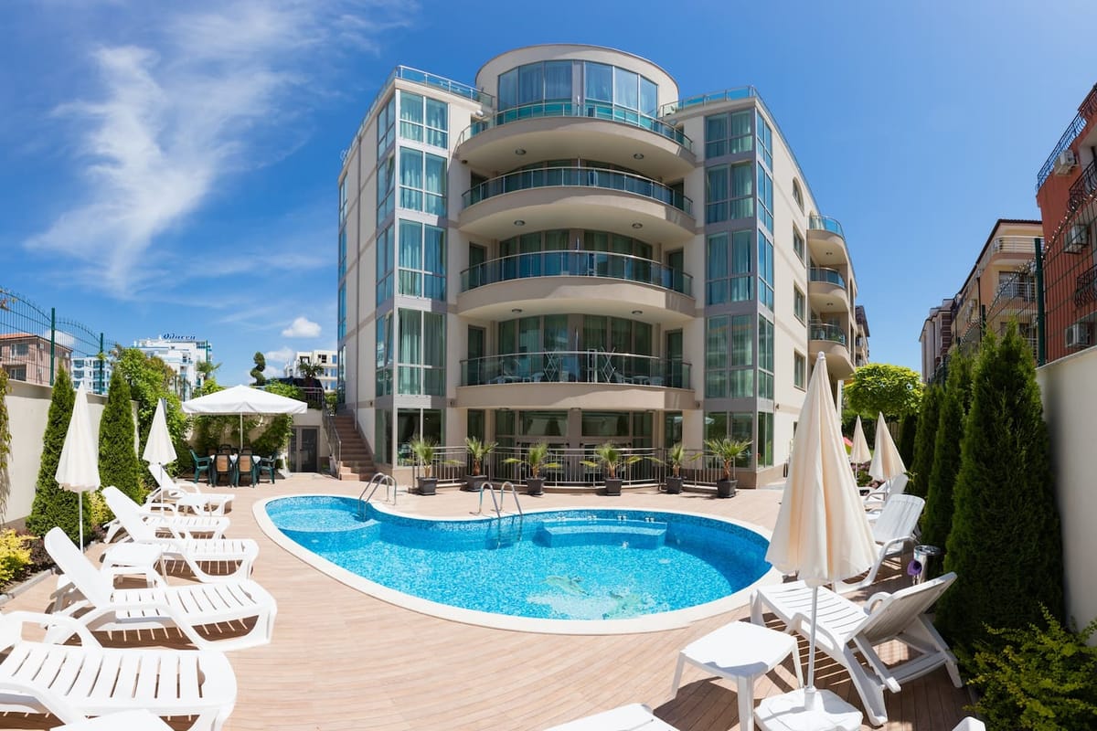 Zevs Residence — 1