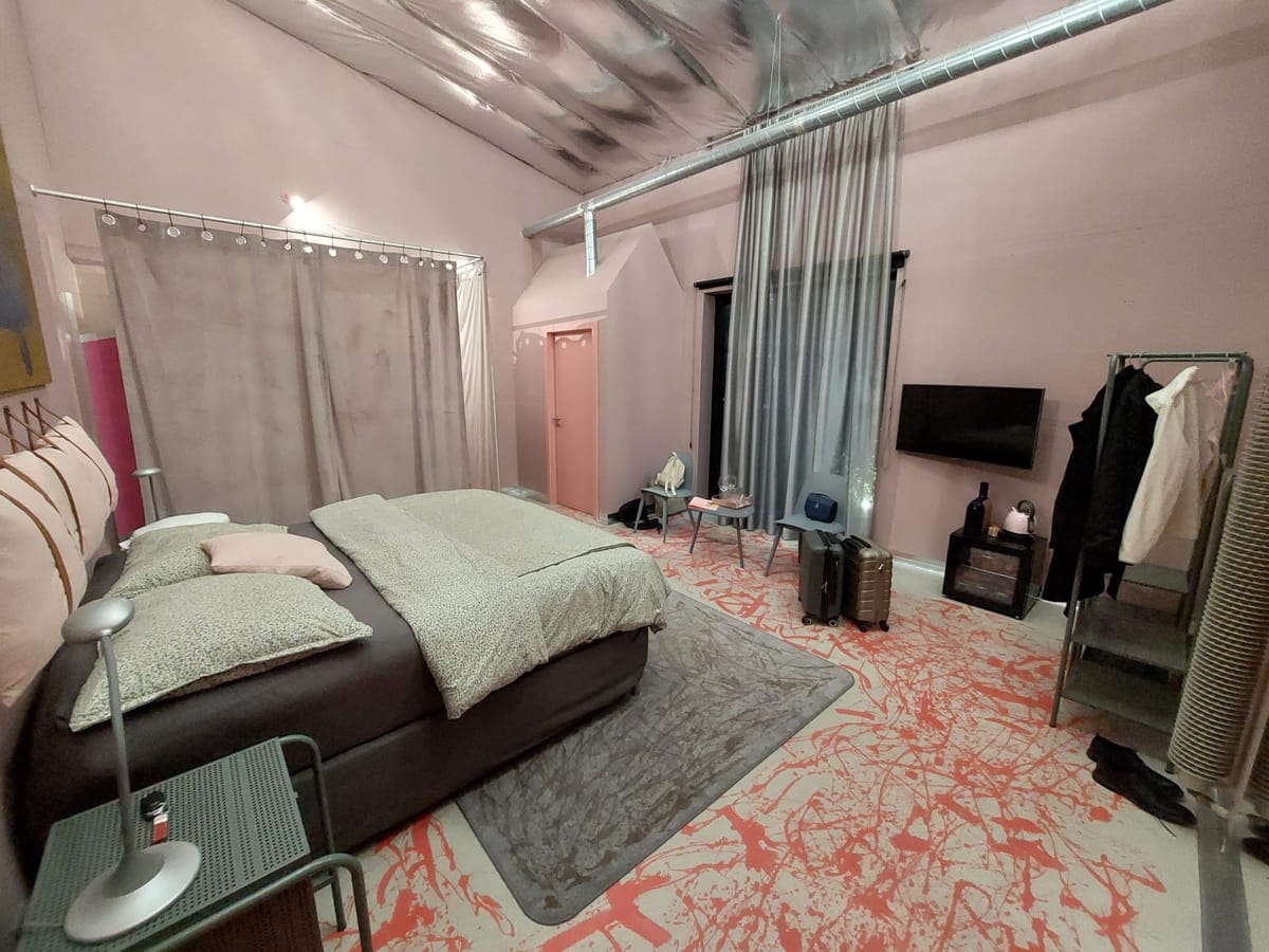 Hotel 49 — 3