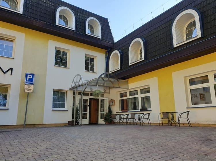 Hotel Garni Orlová — 2