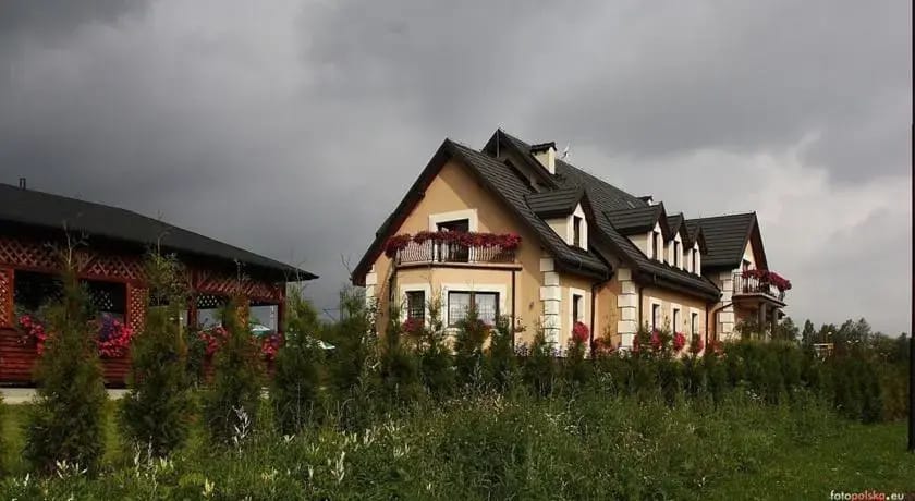 Malinowy Dwór. — 1