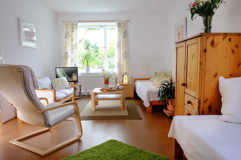 Rhein River Guesthouse — 2