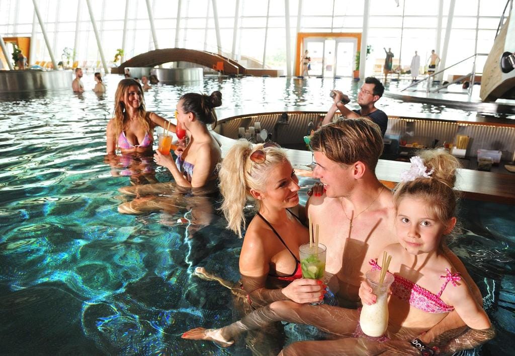 Hotel Aqualand Inn — 4