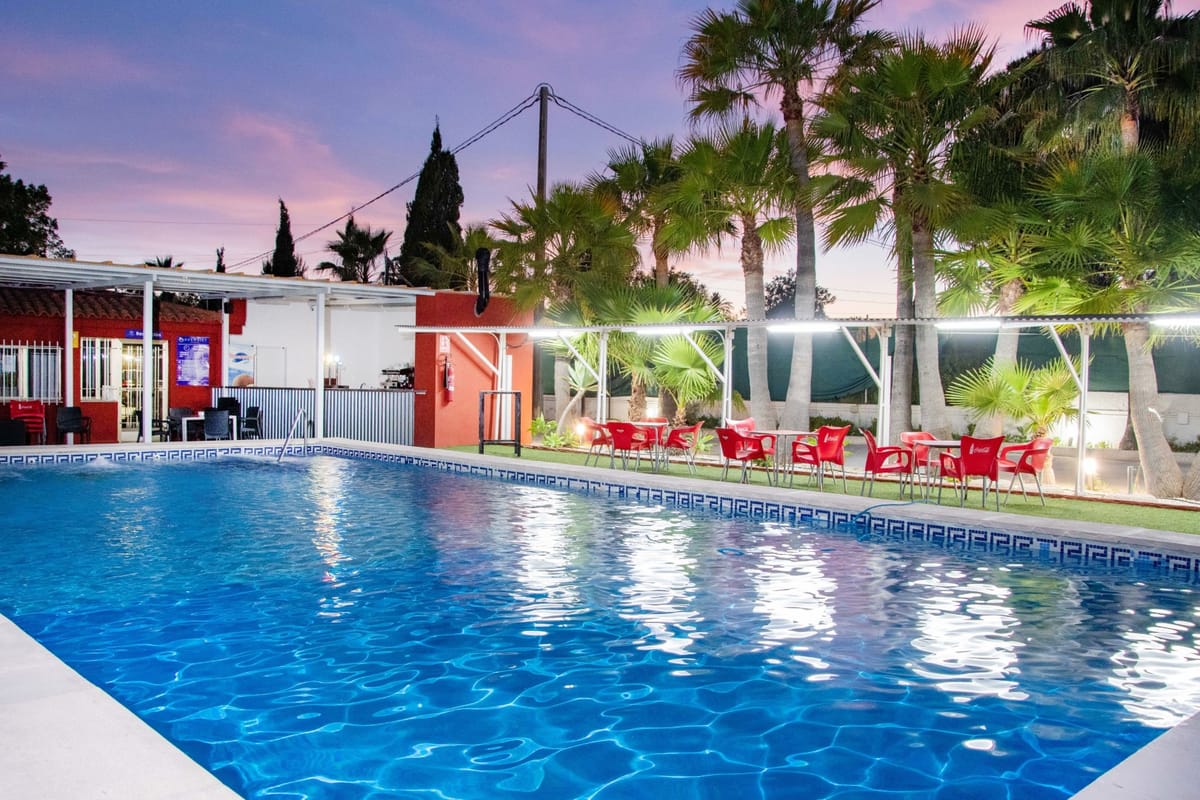 Apartamentos Palasiet Benidorm — 2