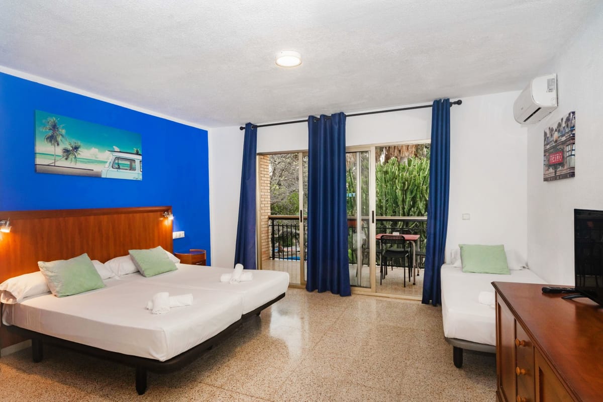 Apartamentos Palasiet Benidorm — 4