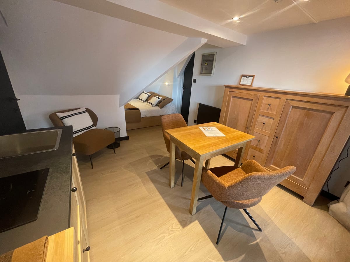 Hôtel B&R LLN Piano 2 — 1