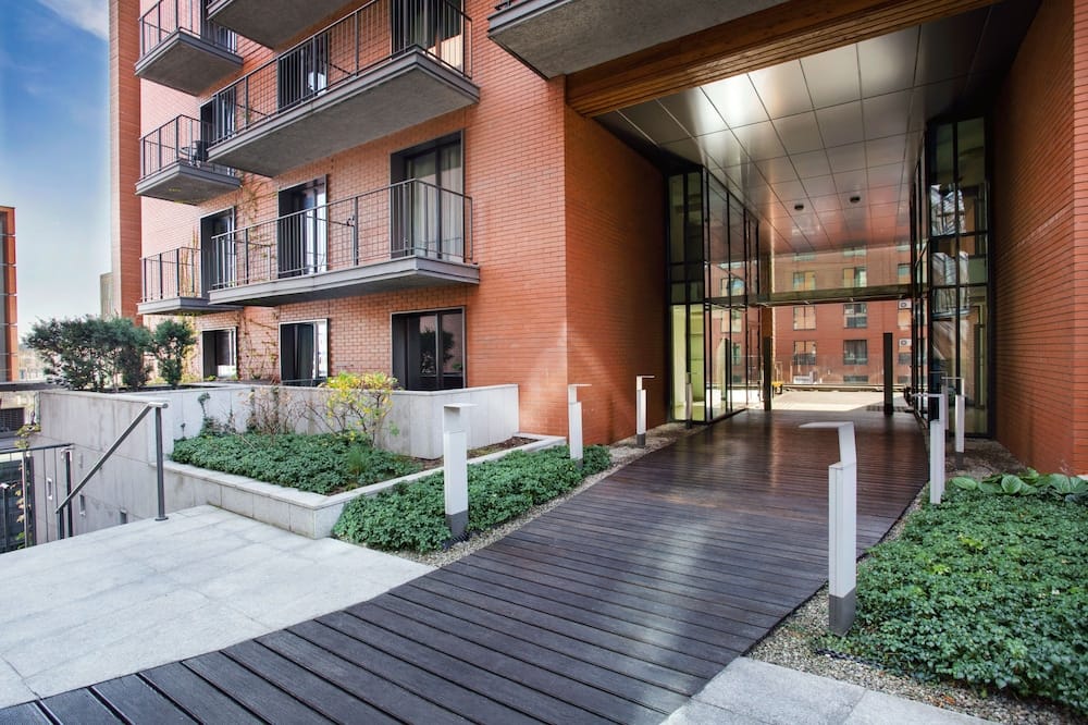 Turnau City Aparthotel — 1