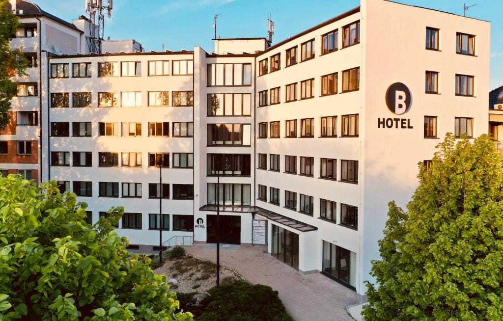 BEST Hotel Garni — 1