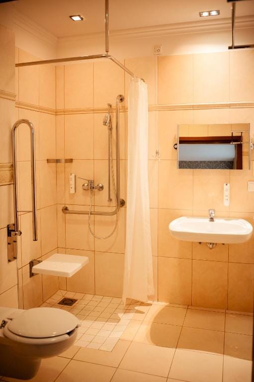 Hotel Kuracyjny Spa & Wellness — 3
