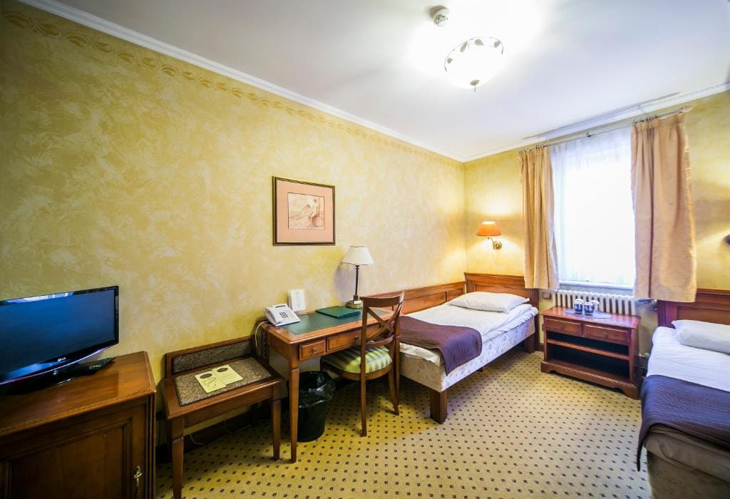 Hotel Opera — 3