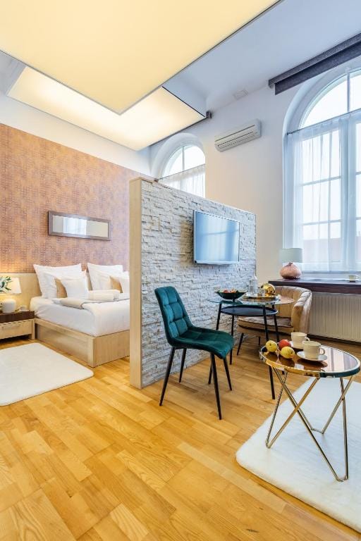 Hotel Dikul Market Square Wroclaw — 3