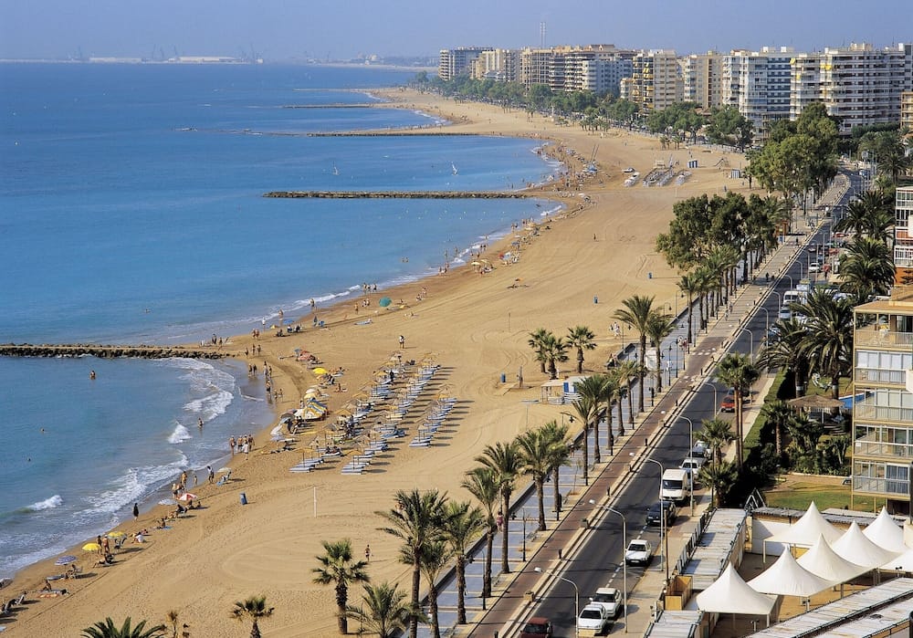 OFFER LUXURY APARTMENTS IN 1ST LINE OF BEACH — 5
