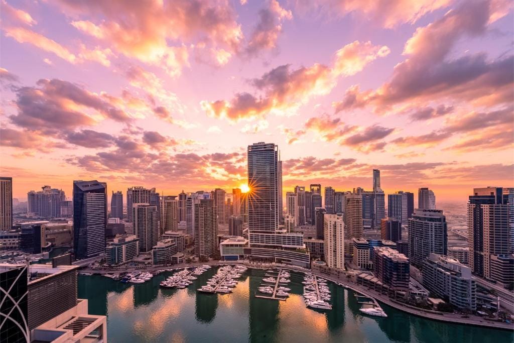 Vida Dubai Marina & Yacht Club — 1