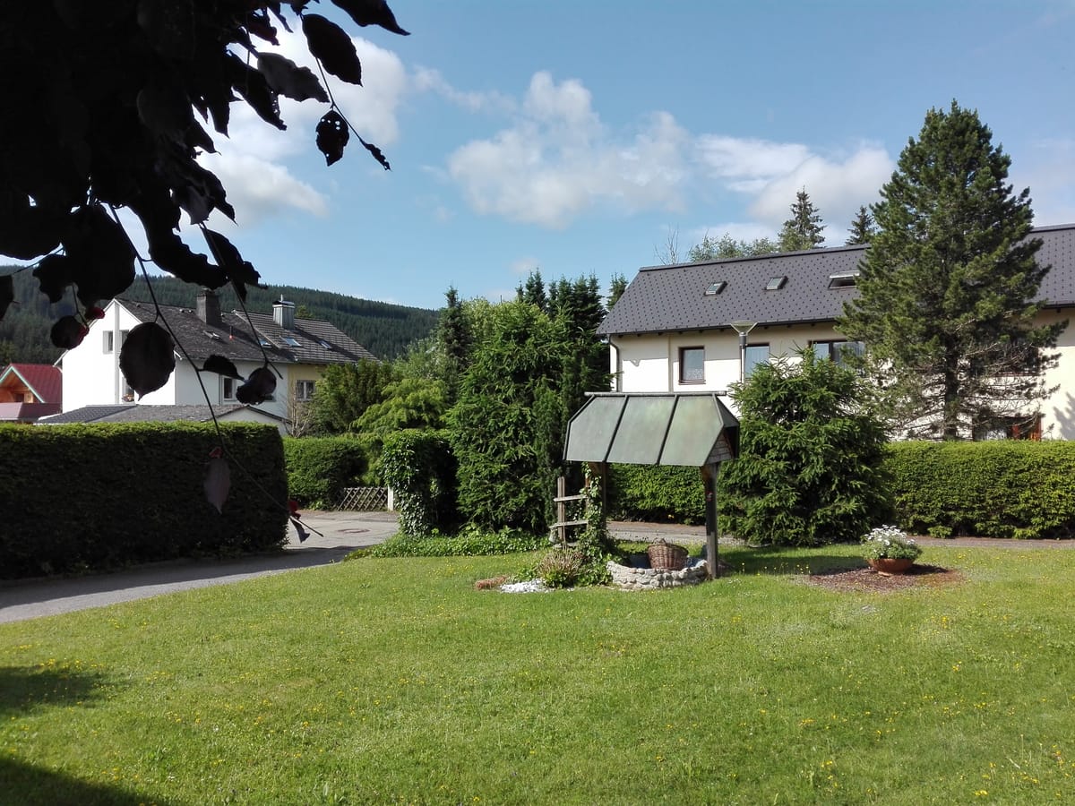 Haus am Brunnen — 1