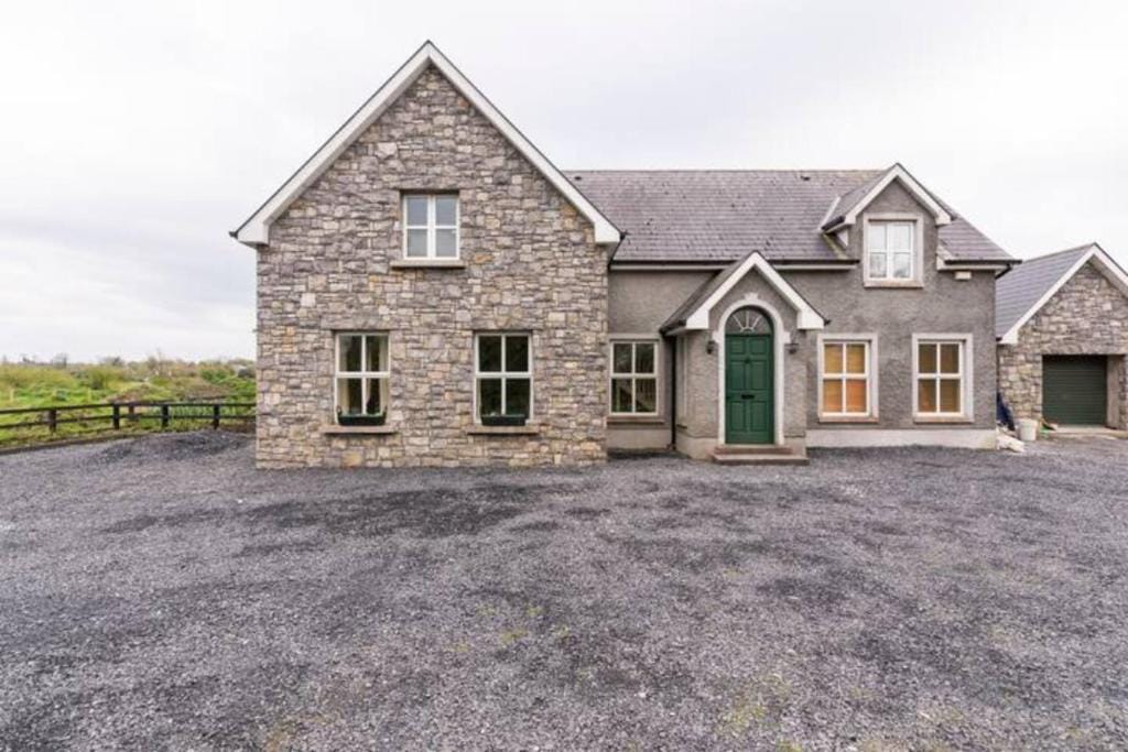 Country Guest House Ballinasloe — 1