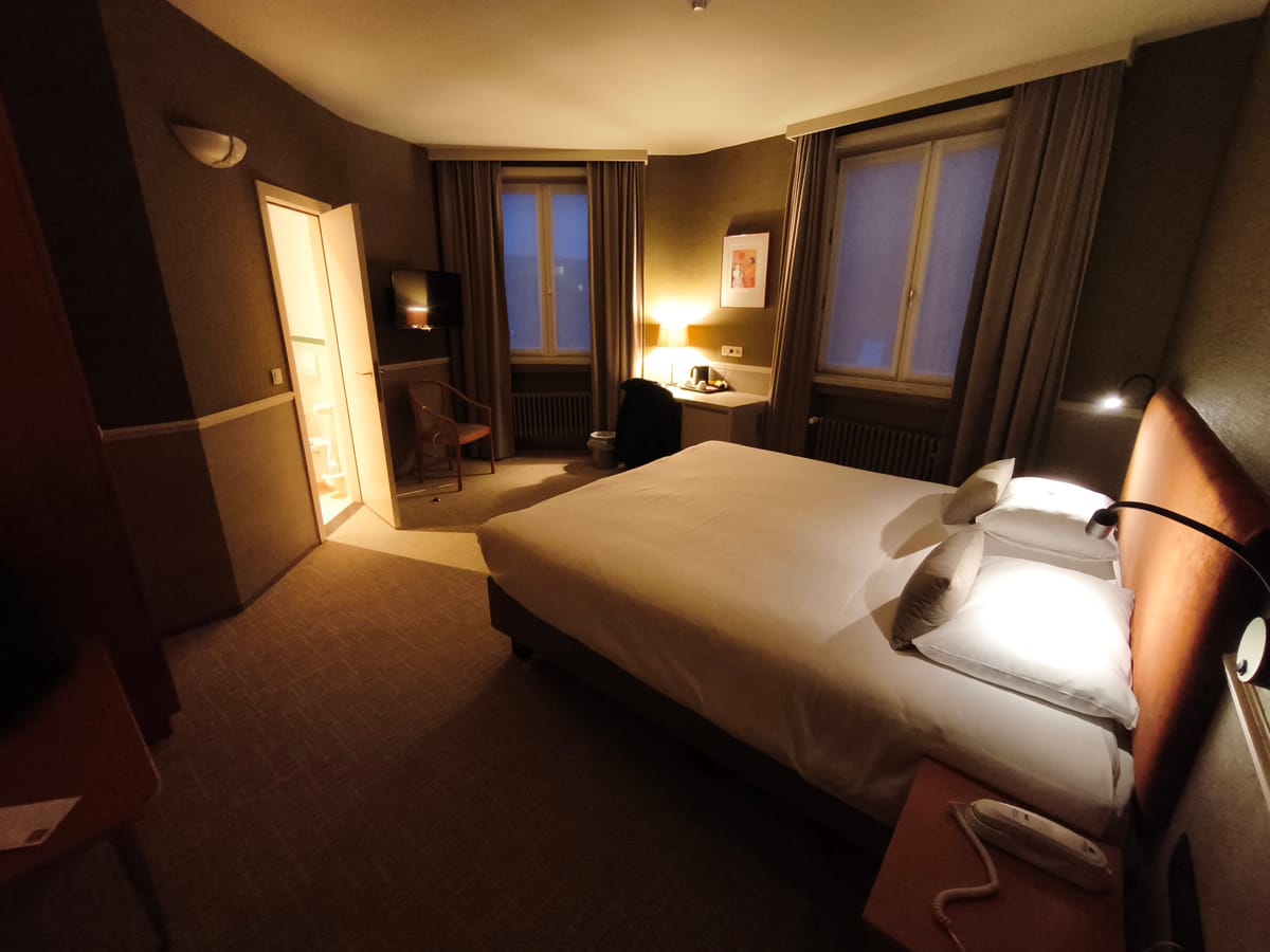 Albion Hotel Ypres (Ieper) — 1