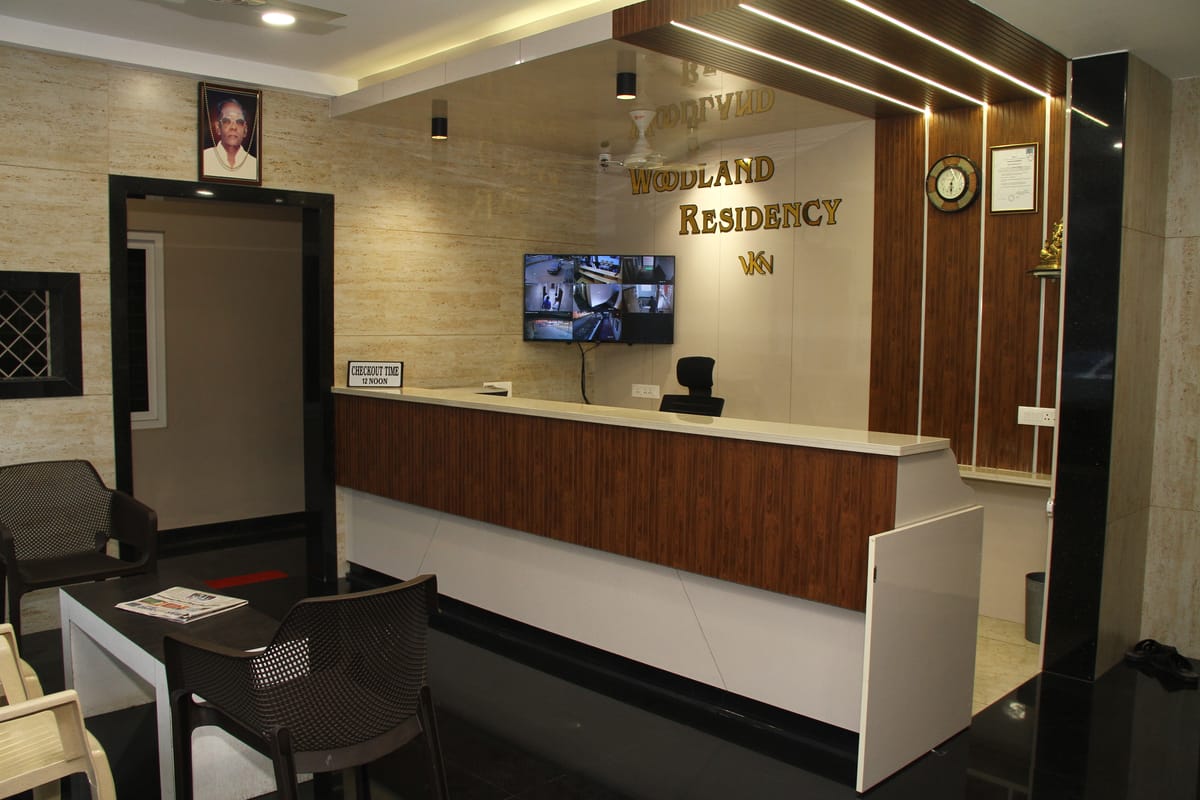 Hotel Woodland Residency — 2