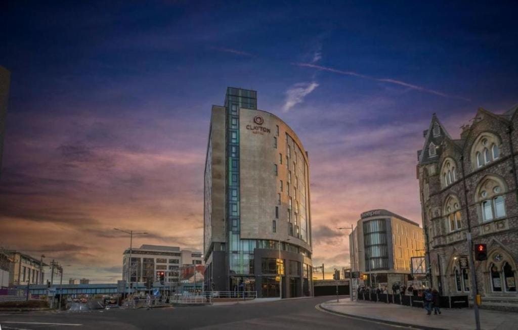 Clayton Hotel Cardiff — 1