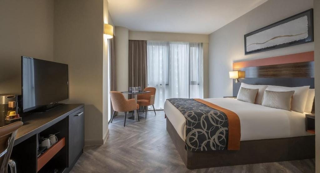 Clayton Hotel Cardiff — 2
