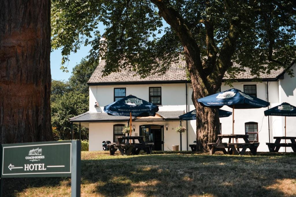 Coach & Horses Hotel — 1