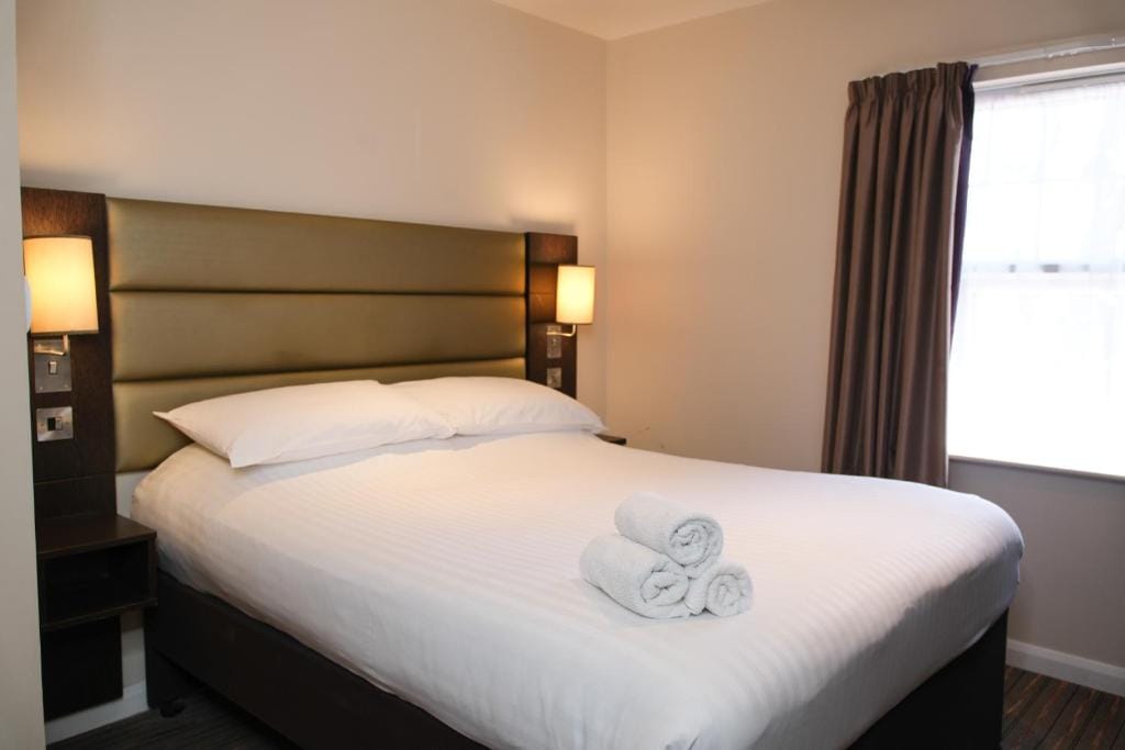 Coach & Horses Hotel — 3