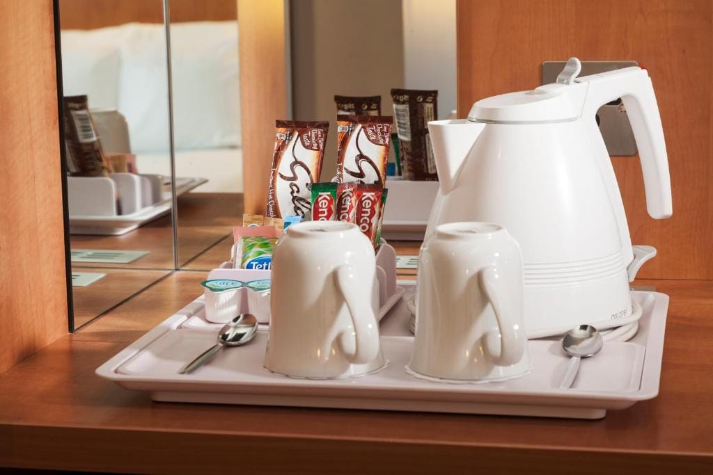 Holiday Inn Cardiff City Centre by IHG — 3