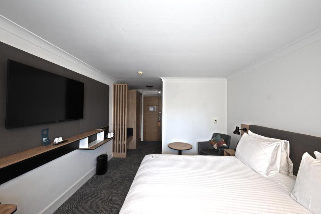 Holiday Inn Cardiff North M4 Jct 32 by IHG — 2