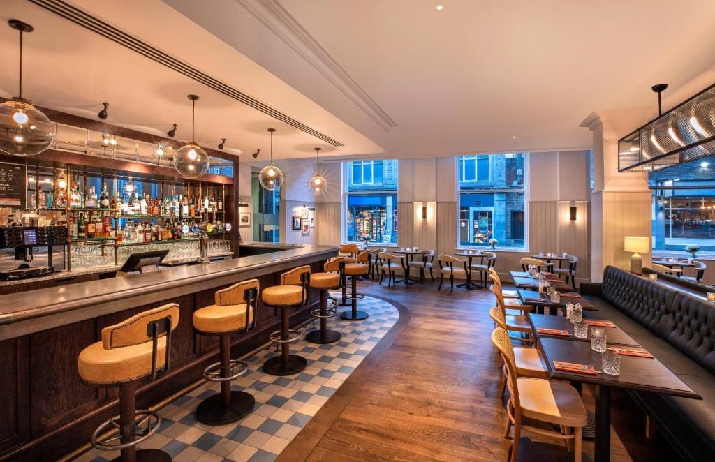 Leonardo Hotel Cardiff — 1