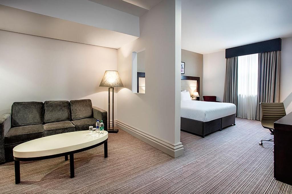 Leonardo Hotel Cardiff — 2