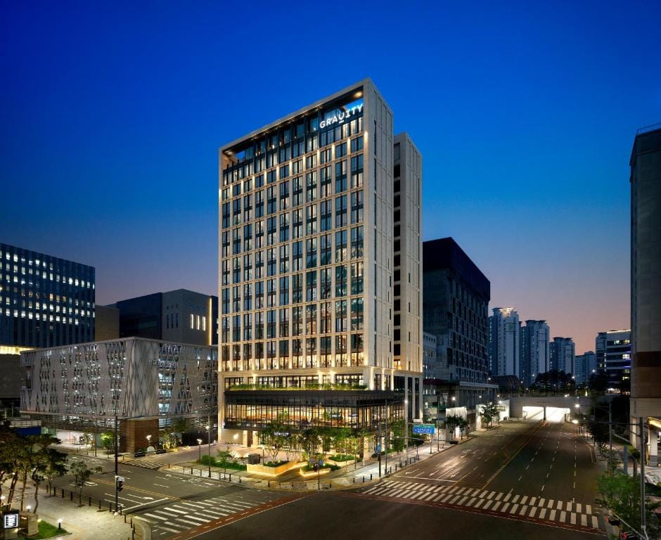 GRAVITY JOSUN Seoul Pangyo, Autograph Collection — 2