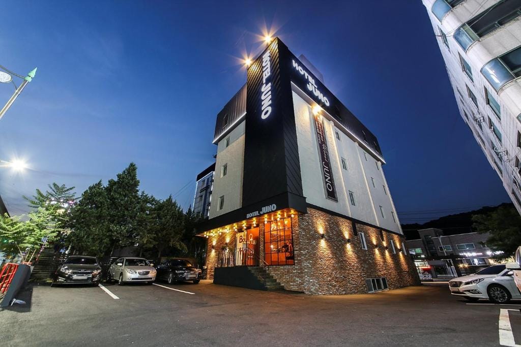HOTEL Juno — 1